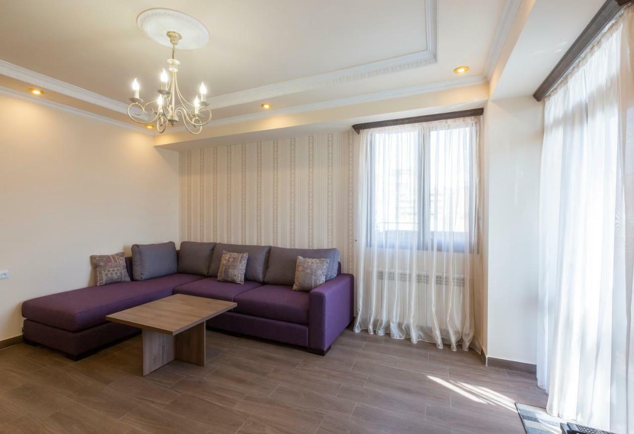 Umba Apartment N3 - Balcony And Mount Ararat View Jerevan Eksteriør billede