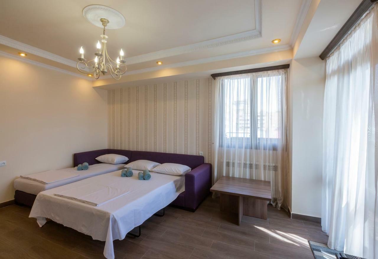 Umba Apartment N3 - Balcony And Mount Ararat View Jerevan Eksteriør billede