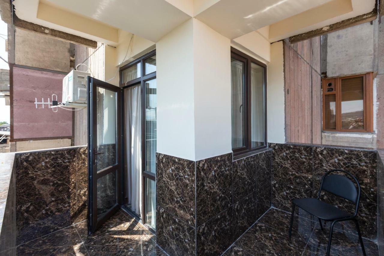 Umba Apartment N3 - Balcony And Mount Ararat View Jerevan Eksteriør billede